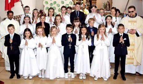 20 children received their first communion