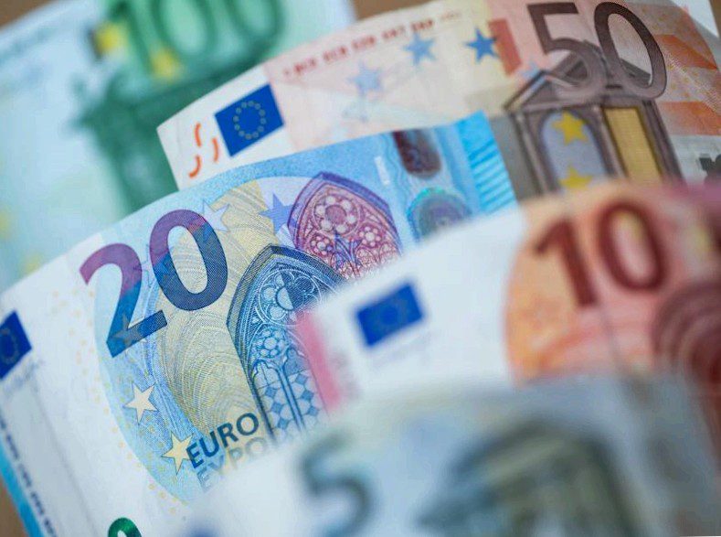 Brussel wants more transparency on payment costs